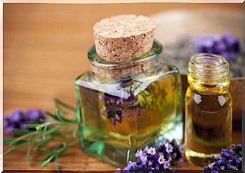 Lavender oil against bad foot odor