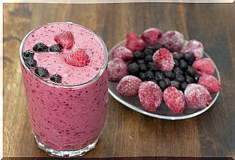 3-berry smoothie