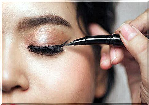 5 makeup mistakes you should avoid if you have small eyes