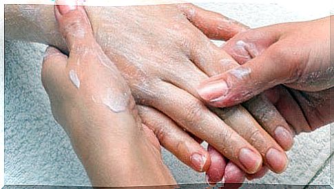 Household remedies for rough and dry hands