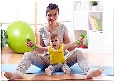 How to teach baby to sit up