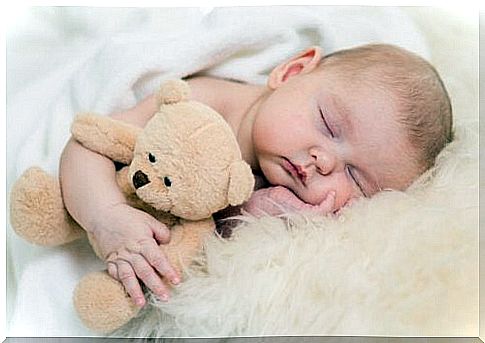 You can easily teach your child to sleep through the night.  Read on to find out how.