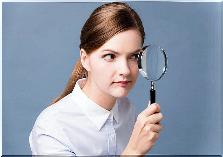 Woman using loop treatment gray stare