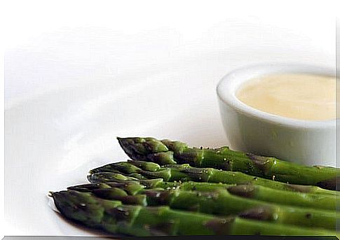 There are many vegetable kidneys like, for example asparagus.