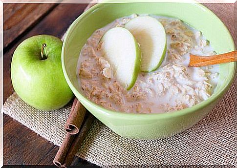 What can oatmeal and green apples do for your health?